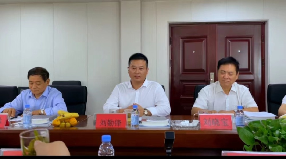 多拼式大斷面隧道窯&移動(dòng)式隧道窯大規(guī)模固廢處置技術(shù)裝備暨煤矸石、建筑垃圾盾溝泥等大宗固廢燒結(jié)法技術(shù)裝備專場(chǎng)推介會(huì)圓滿落幕！